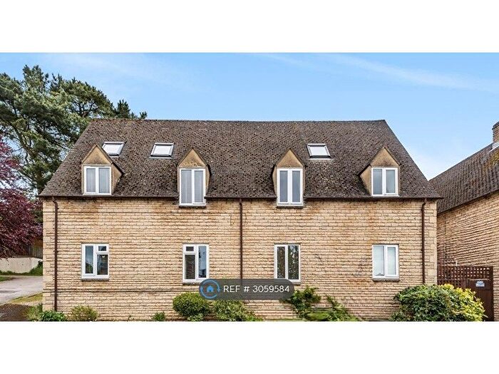 2 Bedroom Flat To Rent In William Bliss Avenue, Chipping Norton, OX7