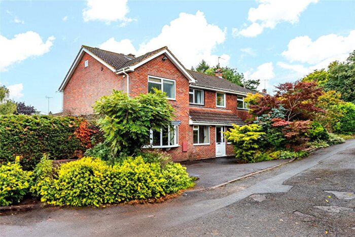 5 Bedroom Detached House To Rent In Longfield, Little Kingshill, Buckinghamshire, HP16