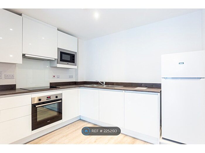 1 Bedroom Flat To Rent In Fox House, Derby, DE1