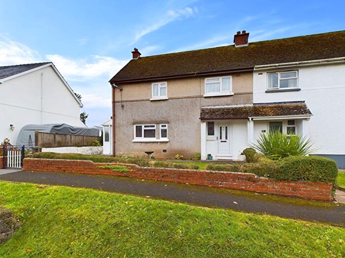 3 Bedroom Semi-Detached House For Sale In Maes Y Berllan, Llangyndeyrn, Kidwelly, SA17