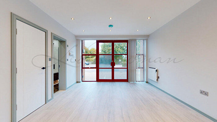 1 Bedroom Flat To Rent In Woodlands Business Village, Coronation Road, RG21