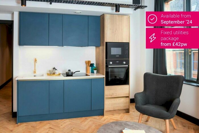 2 Bedroom Apartment To Rent In Waterloo Street, Manchester, Greater Manchester, M1