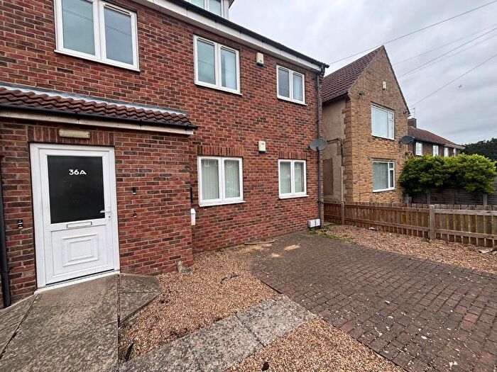 2 Bedroom Flat For Sale In Flat A Laurel Road, Doncaster, South Yorkshire, DN3