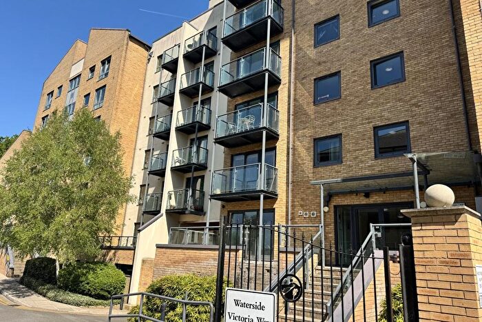 1 Bedroom Flat To Rent In Ashton Court, Woking, Surrey, GU21