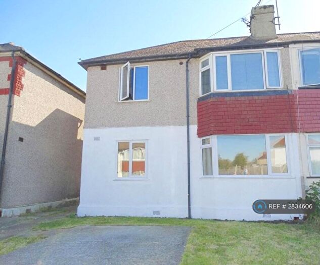 2 Bedroom Maisonette To Rent In Burnham Crescent, London, DA1