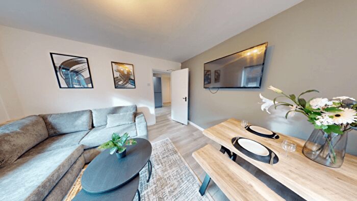 6 Bedroom Semi-Detached House To Rent In Church Street, Lenton, Nottingham, NG7