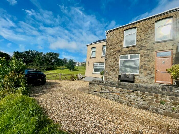 4 Bedroom Semi-Detached House For Sale In Birch Lane, Cilfrew, Neath, SA10