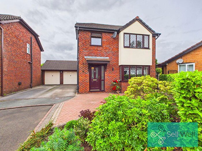 3 Bedroom Detached House For Sale In Brandwood Close, Worsley, Manchester, M28