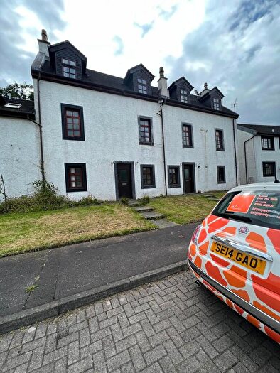 2 Bedroom Flat To Rent In Stewart Place, Catrine, KA5