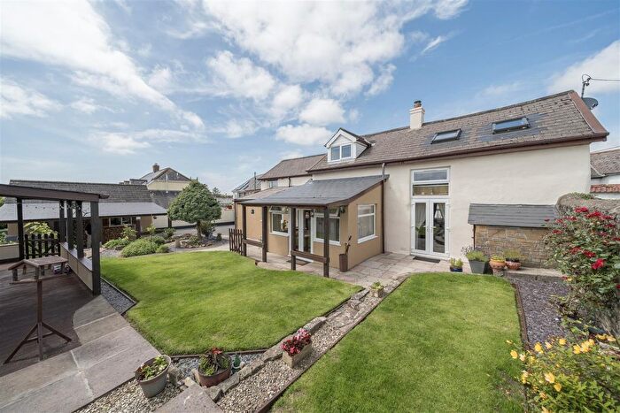 3 Bedroom Detached House For Sale In High Bickington, Umberleigh, EX37