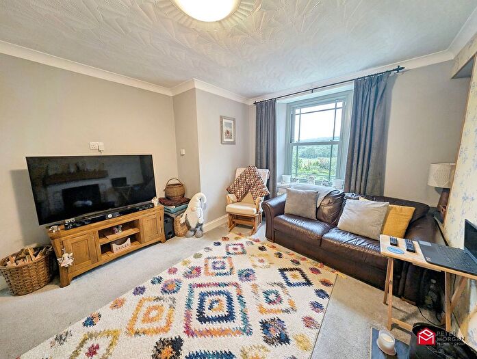 4 Bedroom Detached House For Sale In Swansea Road, Pontardawe, Swansea, SA8
