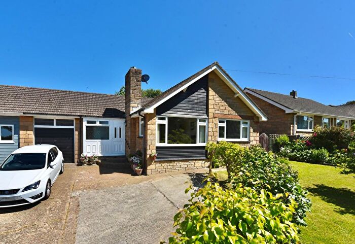 3 Bedroom Semi-Detached Bungalow For Sale In St. Johns Road, Wroxall, Ventnor, PO38