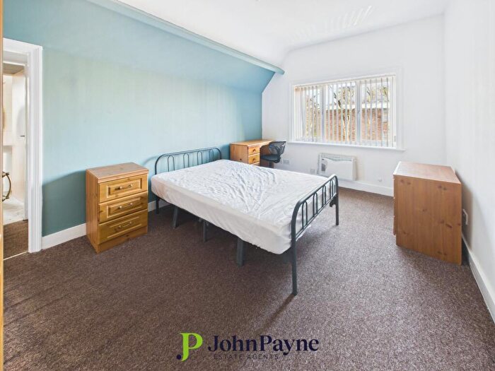 Apartment To Rent In Manor Road, Coventry, West Midlands, CV1