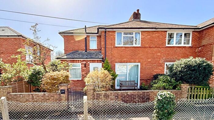 3 Bedroom Semi Detached House For Sale In Flushards Estate, Lymington, SO41