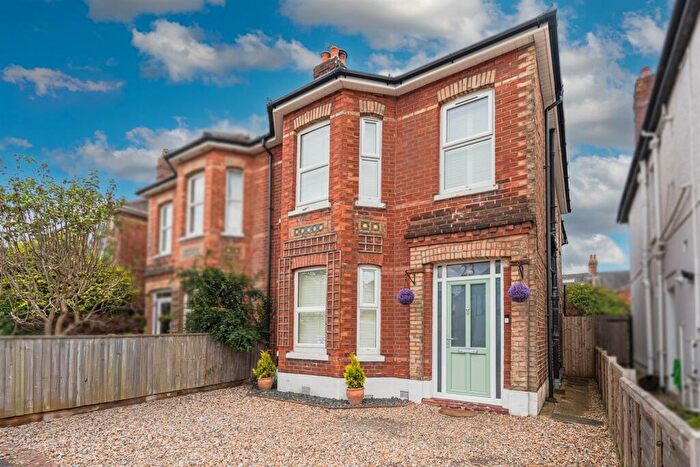 3 Bedroom Terraced House To Rent In Wickham Road, Bournemouth, BH7