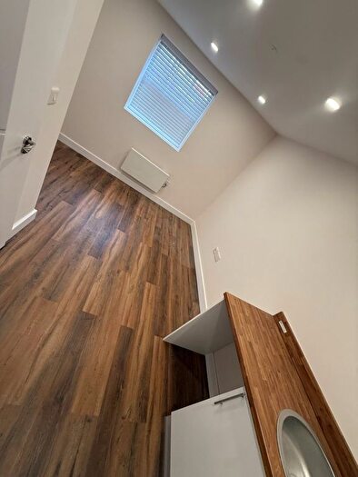 Studio To Rent In Liverpool Road, London, N1