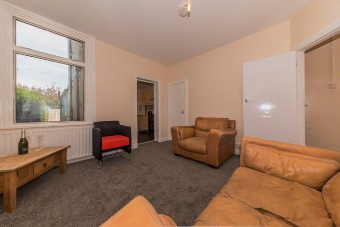 1 Bedroom Property To Rent In North Holmes Road, Canterbury, CT1