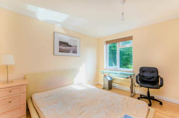 4 Bedroom End Of Terrace House To Rent In Frankland Close, Bermondsey, London, SE16
