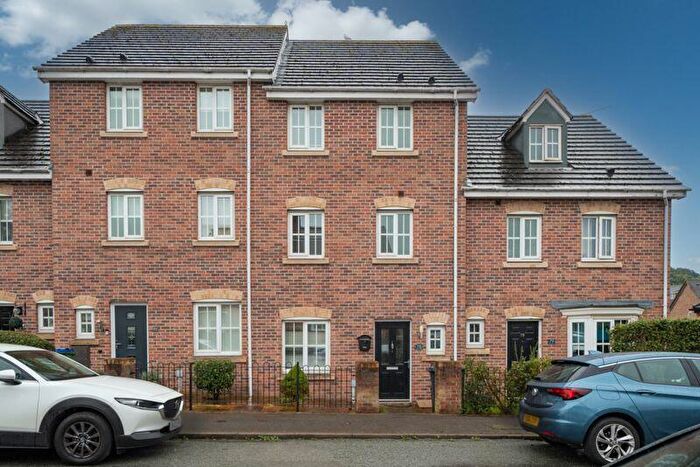 4 Bedroom Terraced House To Rent In Bearmore Road, Cradley Heath, B64