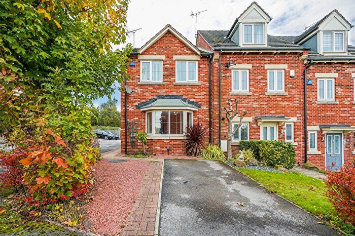 3 Bedroom Terraced House For Sale In Cambourne Place, Mansfield, NG18