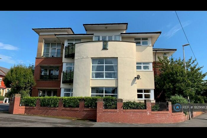 2 Bedroom Flat To Rent In Forest Gate, Blackpool, FY3