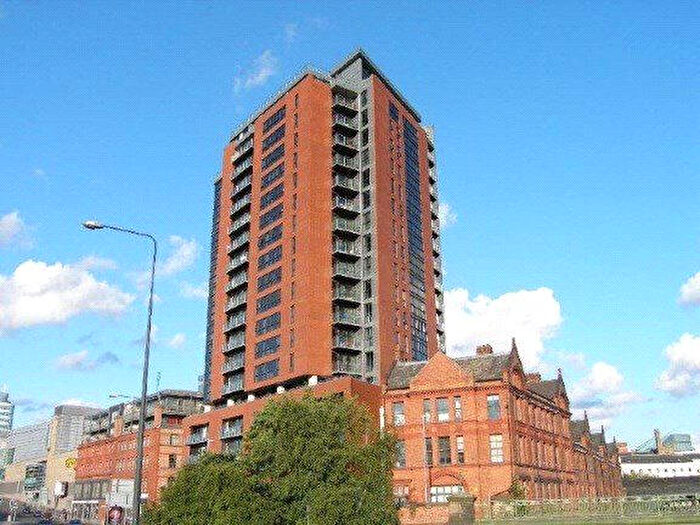 3 Bedroom Apartment To Rent In Tempus Tower, Mirabel Street, M1