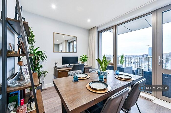 2 Bedroom Flat To Rent In Flour Millers House, London, E14