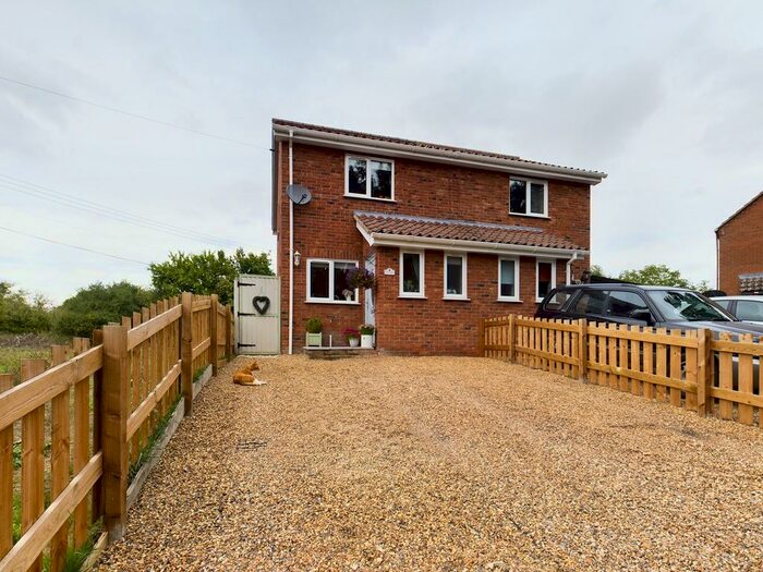 2 Bedroom Semi-Detached House For Sale In Blo Norton, Norfolk, IP22