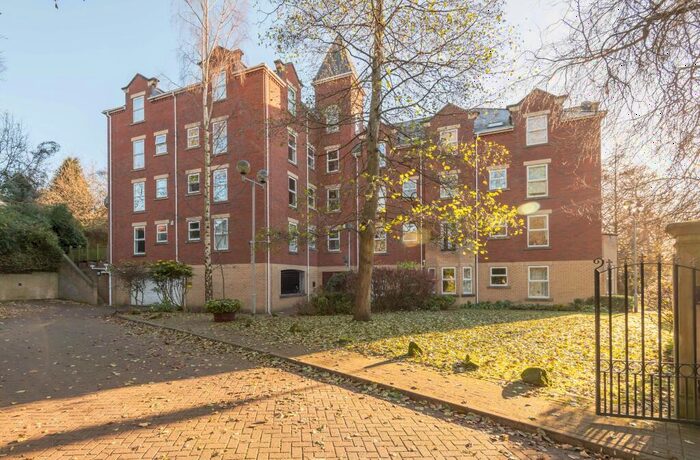 2 Bedroom Flat To Rent In Gardenhurst, Cardigan Road, Headingley, Leeds, LS6