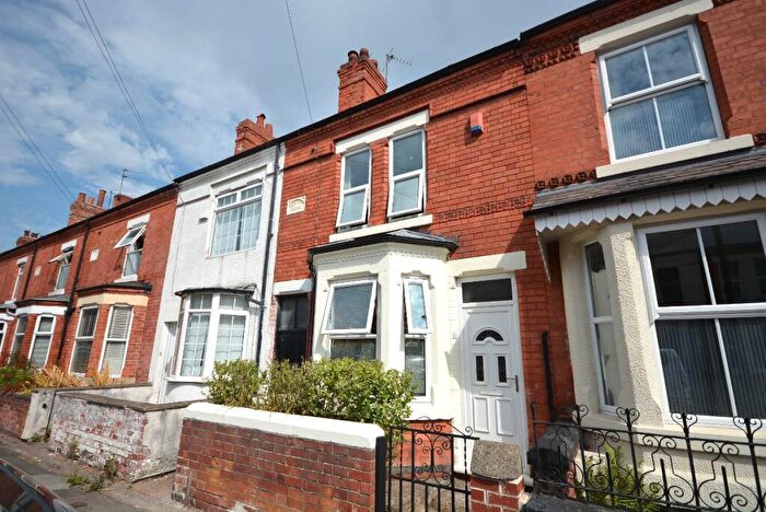 3 Bedroom Terraced House For Sale In Montague Road, Hucknall, NG15