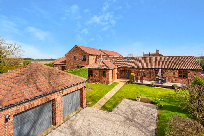 3 Bedroom Barn Conversion For Sale In North Sweeming Court, Sherburn In Elmet, Leeds, North Yorkshire, LS25
