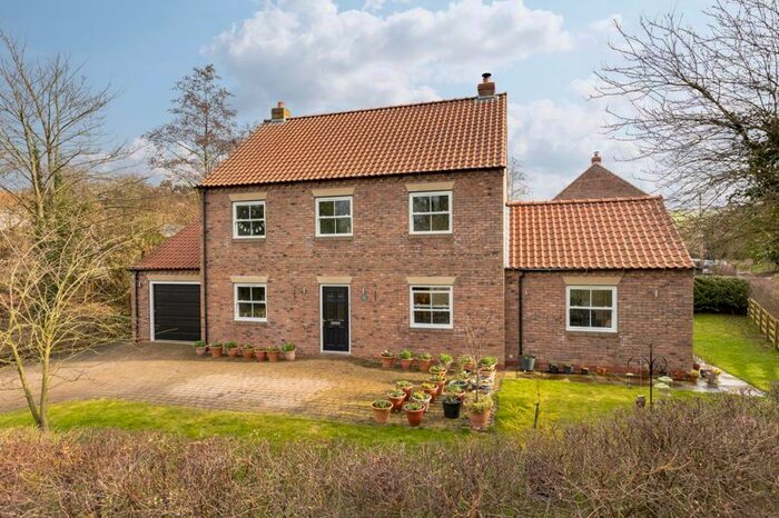 5 Bedroom Detached House For Sale In Dam Lane, Leavening, Malton, YO17
