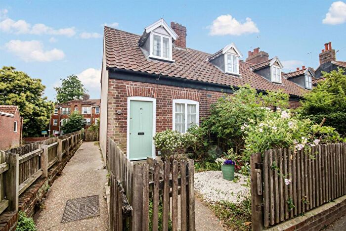 1 Bedroom End Of Terrace House For Sale In Bull Close Road, Norwich, NR3
