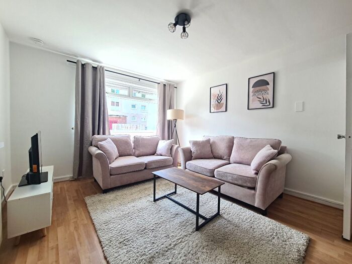 1 Bedroom Flat To Rent In Maxwell Grove, Pollokshields, Glasgow, G41