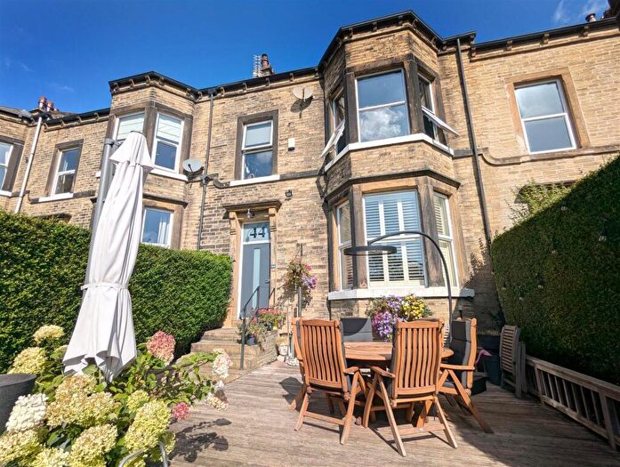 6 Bedroom Terraced House For Sale In Heath Crescent, Free School Lane, Halifax, HX1