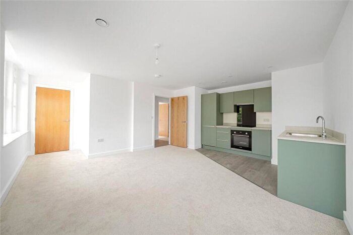 2 Bedroom Maisonette To Rent In Cattershall Road, Godalming, Surrey, GU7