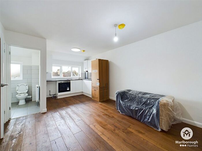 2 Bedroom Property To Rent In Bryant Street, Stratford, London, E15