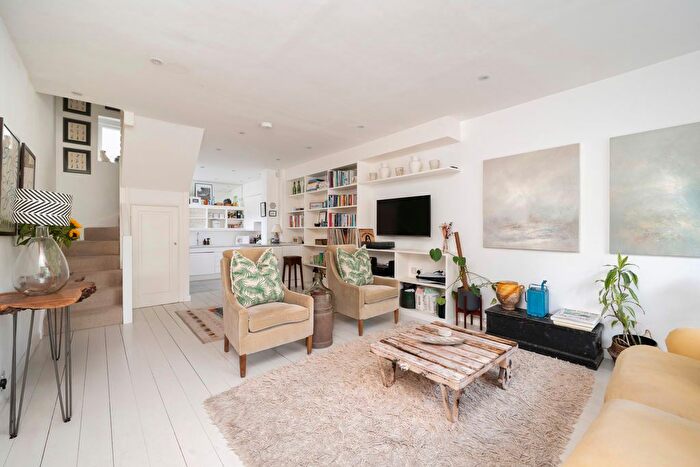 3 Bedroom Terraced House For Sale In Wellesley Avenue, London, W6