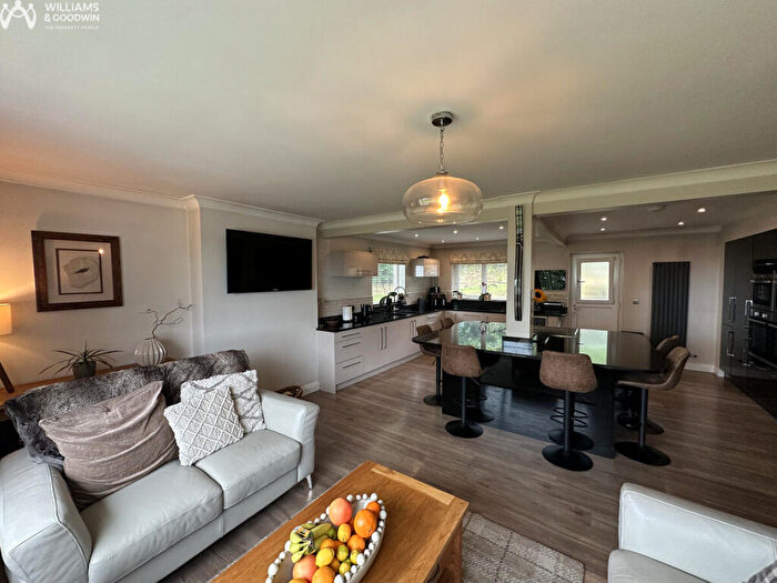 5 Bedroom Detached House For Sale In Dob, Tregarth, Gwynedd, LL57