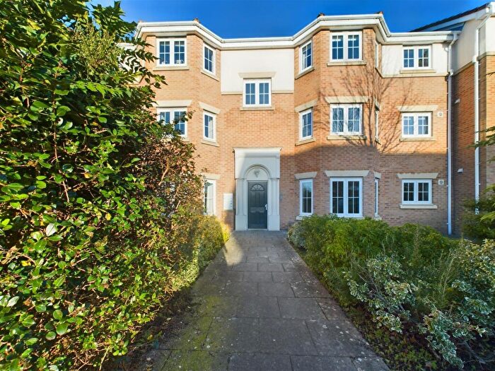 2 Bedroom Flat To Rent In Watermans Walk, Carlisle, CA1