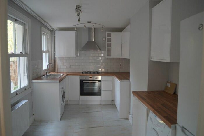 5 Bedroom Terraced House To Rent In Chisenhale Road, London, E3