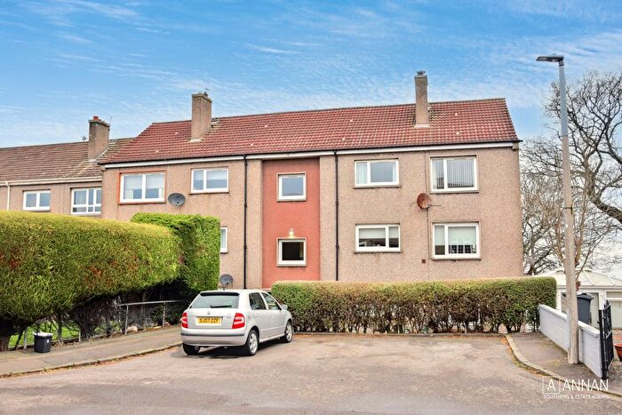 2 Bedroom Flat For Sale In / Coillesdene Grove, Edinburgh, EH15
