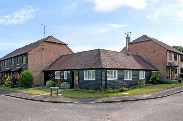 3 Bedroom Terraced Bungalow For Sale In Selham Close, Chichester, PO19
