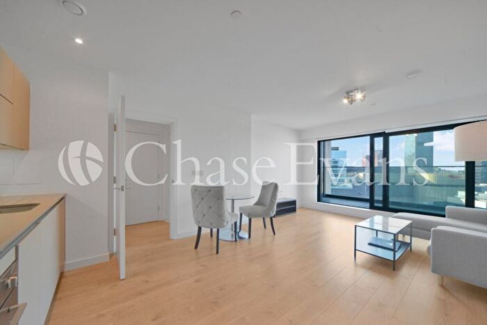 1 Bedroom Flat To Rent In Great Eastern Road, Stratford, London, E15