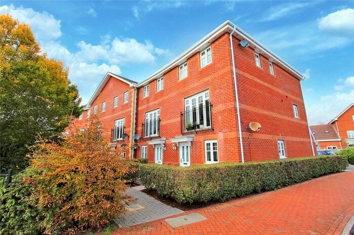 1 Bedroom Flat To Rent In Bright Wire Crescent, Eastleigh, Hampshire SO50