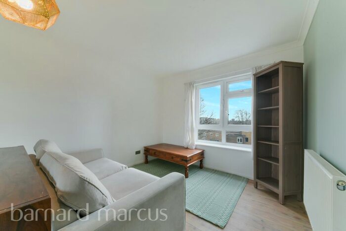 2 Bedroom Apartment To Rent In Opal Street, London, SE11