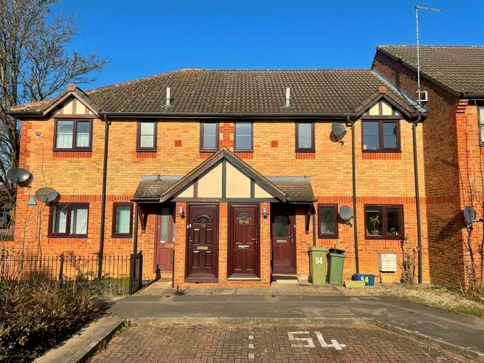1 Bedroom Maisonette To Rent In Pennycress Way, Newport Pagnell, MK16
