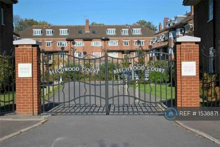2 Bedroom Flat To Rent In West Street Lane, Carshalton, SM5