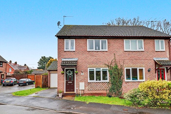 3 Bedroom Semi Detached House For Sale In Angelica Gardens, Horton Heath, SO50