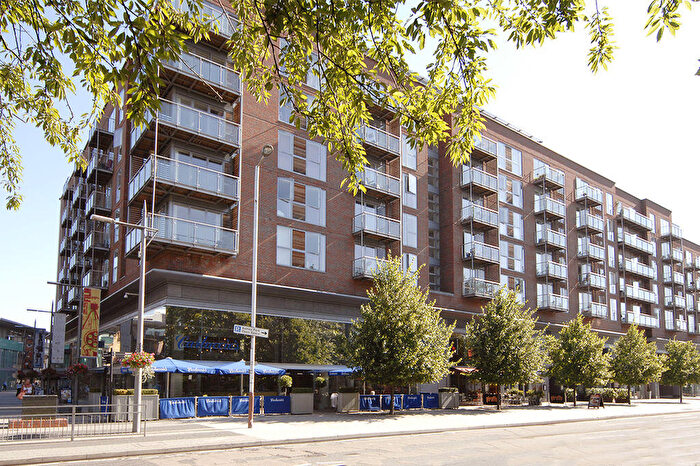 1 Bedroom Flat To Rent In The Heart, Walton-On-Thames, KT12